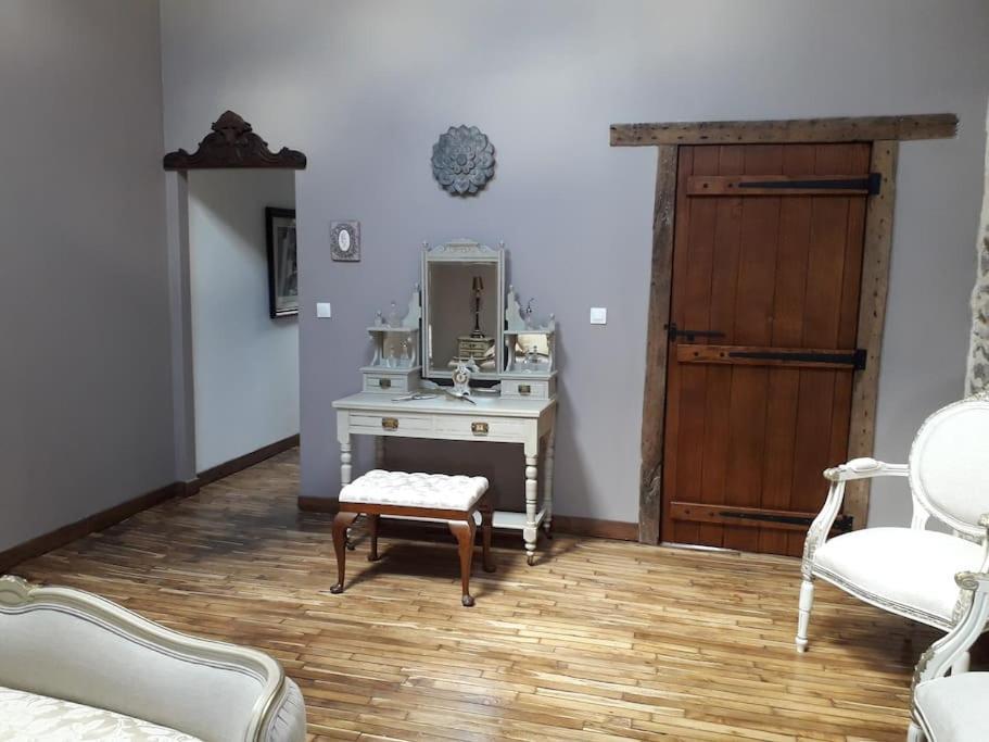 Le Magnoux Peaceful Retreat Bed and Breakfast Amailloux Esterno foto